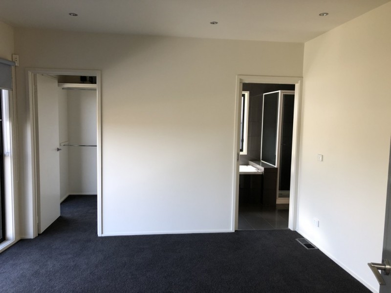 20 St Catherines Drive, Highton VIC 3216