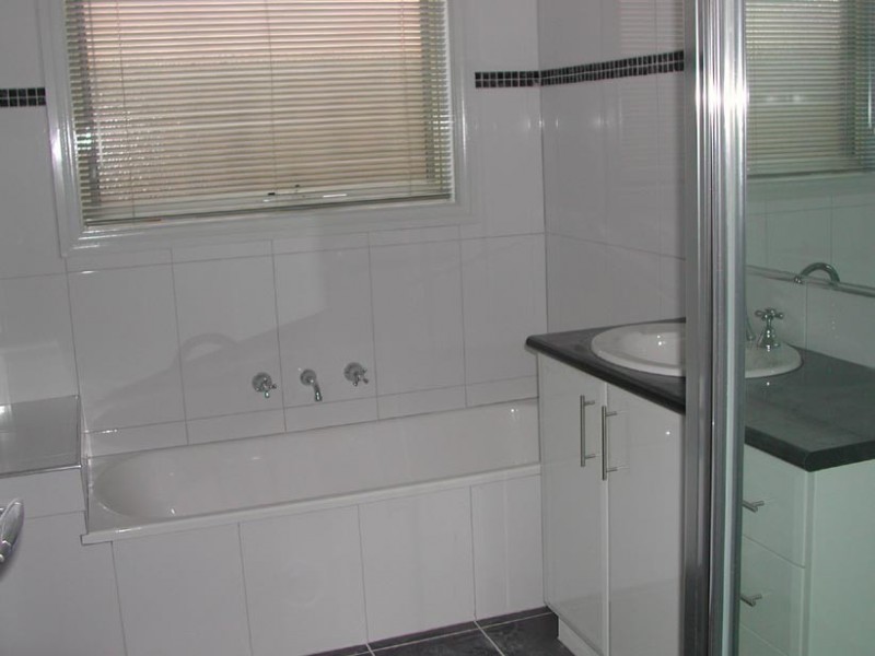 2/46 Vines Road, Hamlyn Heights VIC 3215