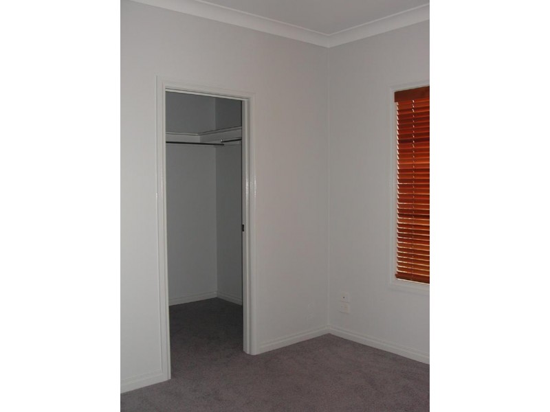 2/46 Vines Road, Hamlyn Heights VIC 3215