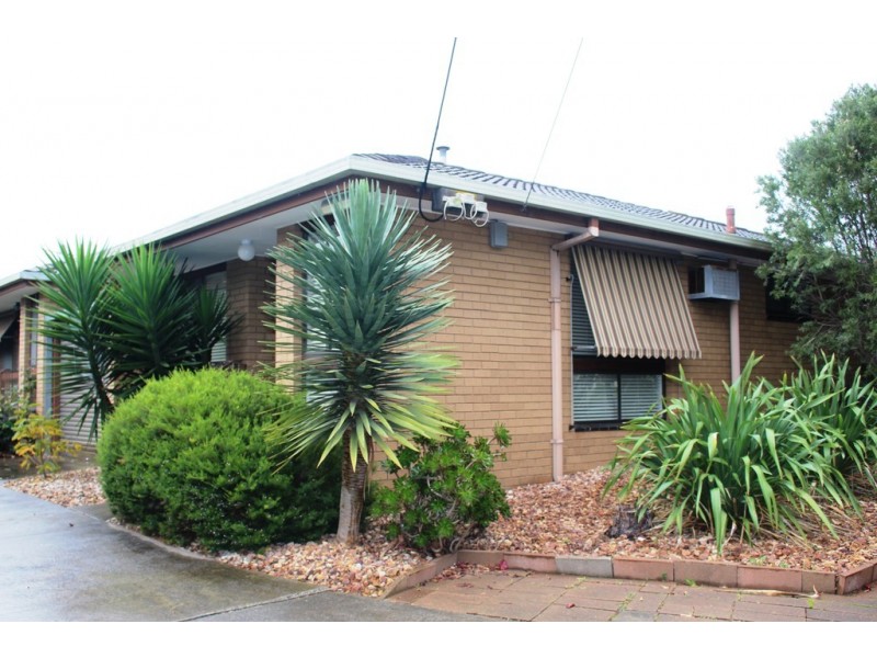 1/9 Roxby Street, Manifold Heights VIC 3218