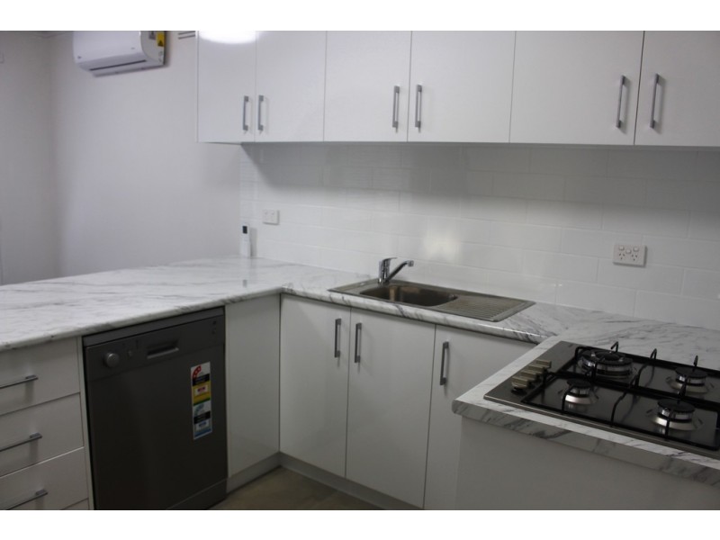 1/9 Roxby Street, Manifold Heights VIC 3218