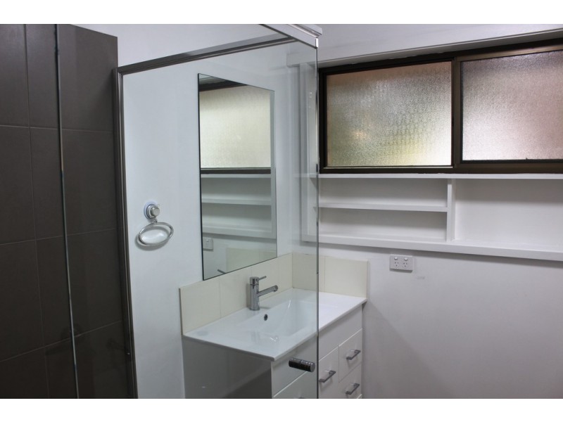 1/9 Roxby Street, Manifold Heights VIC 3218