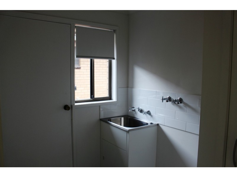 1/9 Roxby Street, Manifold Heights VIC 3218