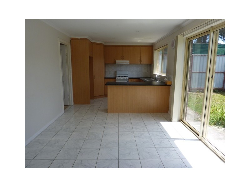 2/40 Ernest St, Bell Post Hill VIC 3215