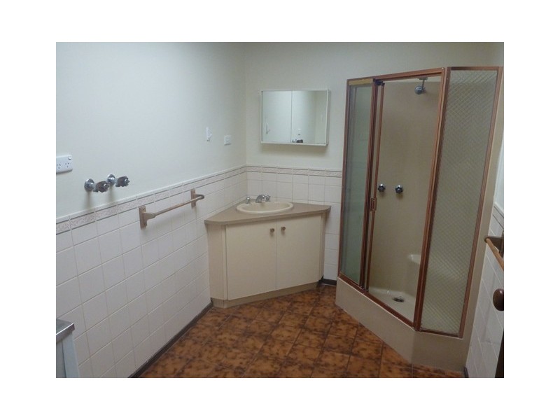 1/49 Oberon Dve, Belmont VIC 3216