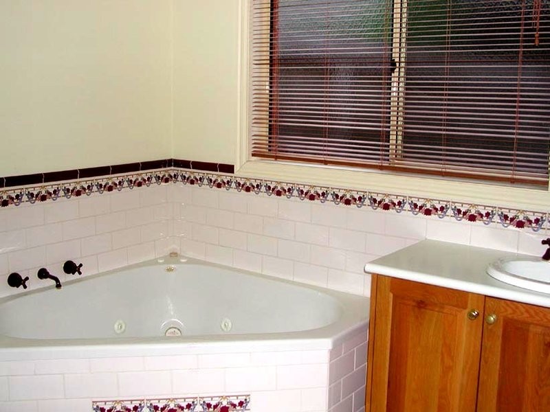 2/50 Barwon Boulevard, Highton VIC 3216