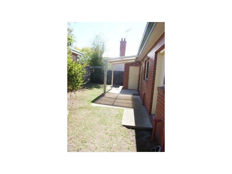 1/101 Waratah Street, Geelong West VIC 3218