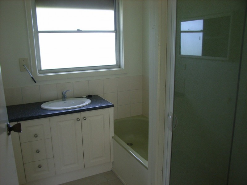 40B Chipperfield Dve, Moolap VIC 3221