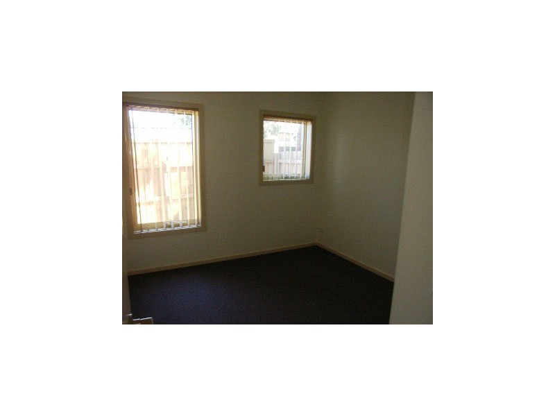 2/10 Matlock Street, Herne Hill VIC 3218