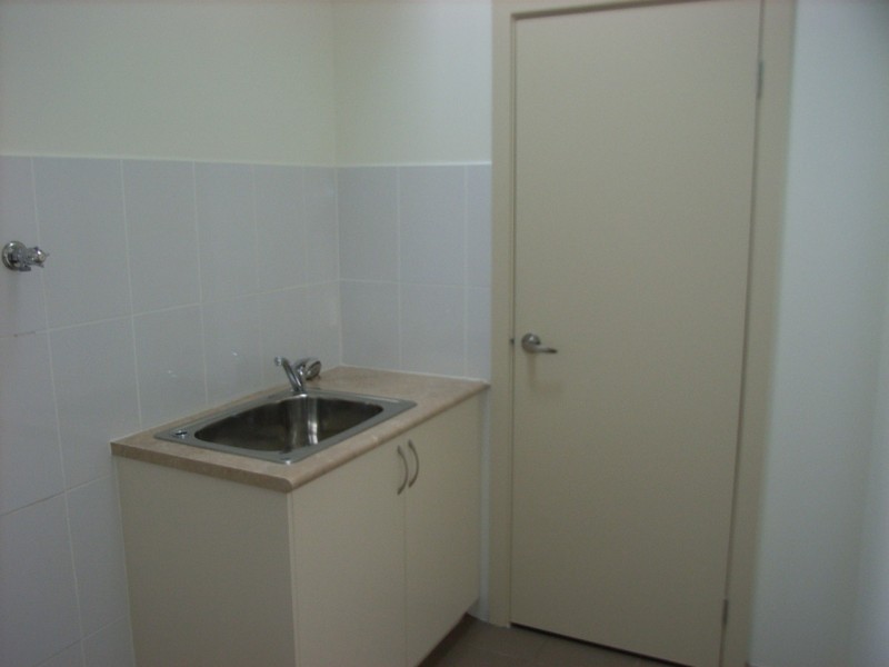 2/10 Matlock Street, Herne Hill VIC 3218