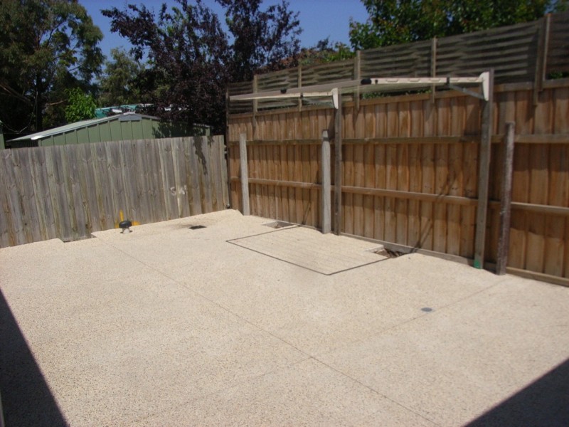 2/10 Matlock Street, Herne Hill VIC 3218