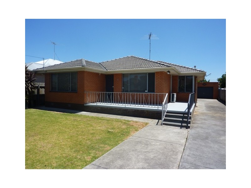 10 Miller Street, Newcomb VIC 3219