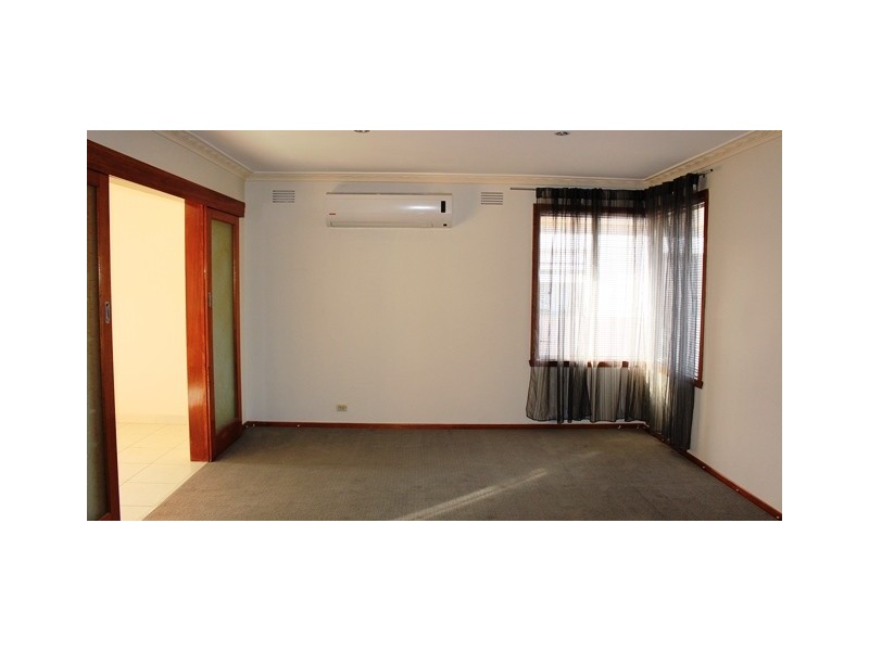 10 Miller Street, Newcomb VIC 3219