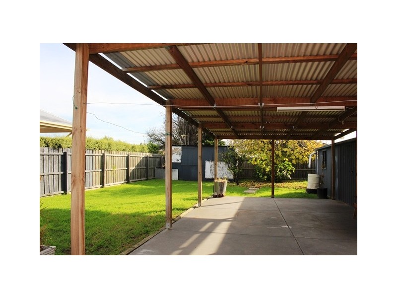 10 Miller Street, Newcomb VIC 3219