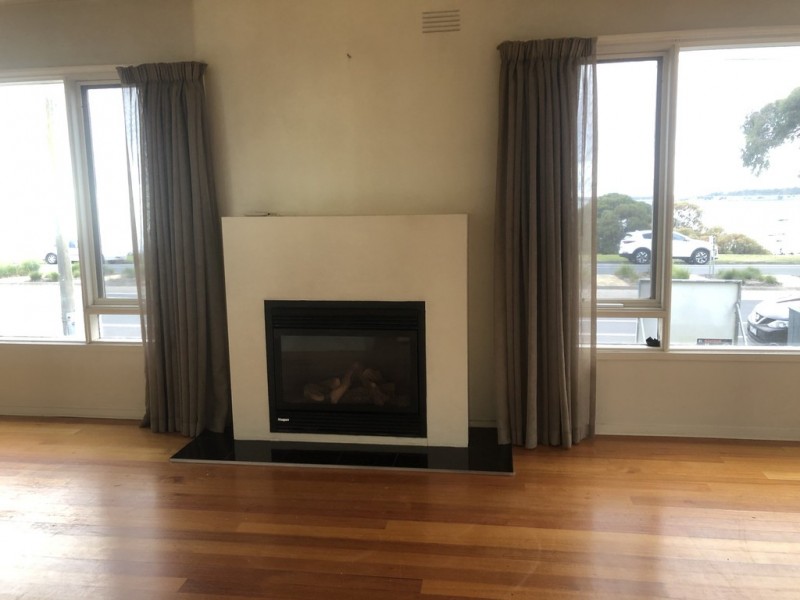 1/17 The Esplanade, Geelong VIC 3220