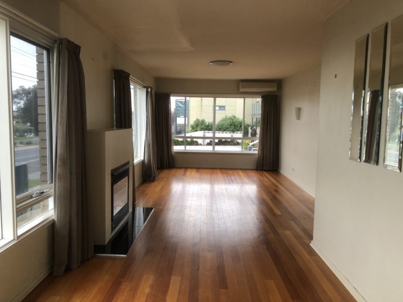 1/17 The Esplanade, Geelong VIC 3220