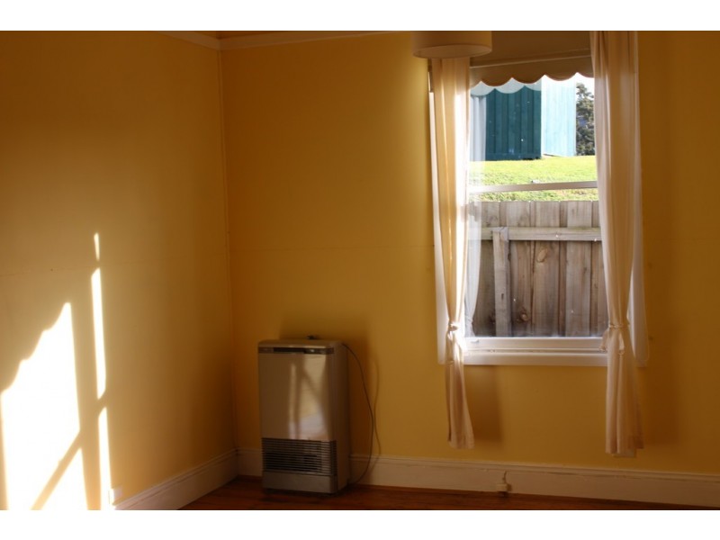 1 Leslie Street, Newtown VIC 3220