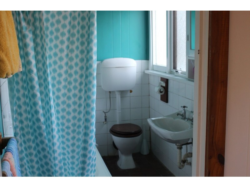 1 Leslie Street, Newtown VIC 3220