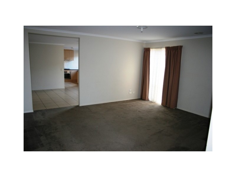 4 Peppertree Rise, Waurn Ponds VIC 3216