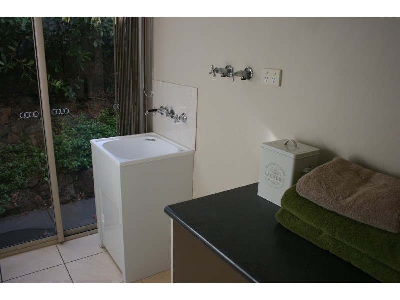 4 Peppertree Rise, Waurn Ponds VIC 3216