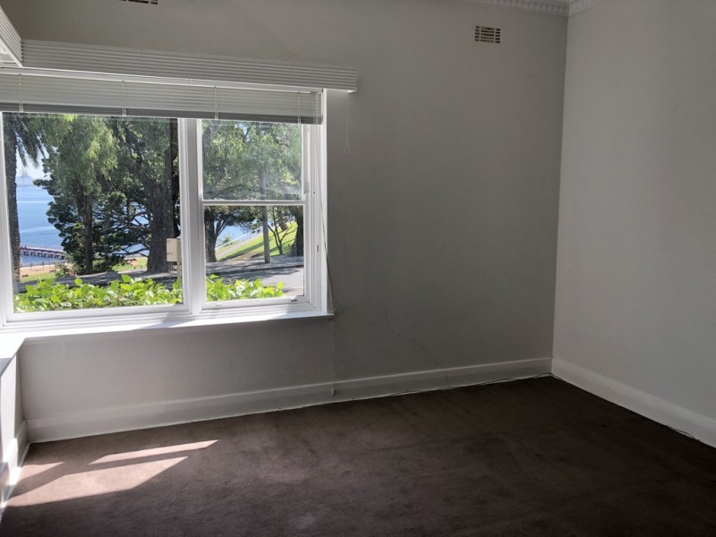 1/70-72 Eastern Beach, Geelong VIC 3220