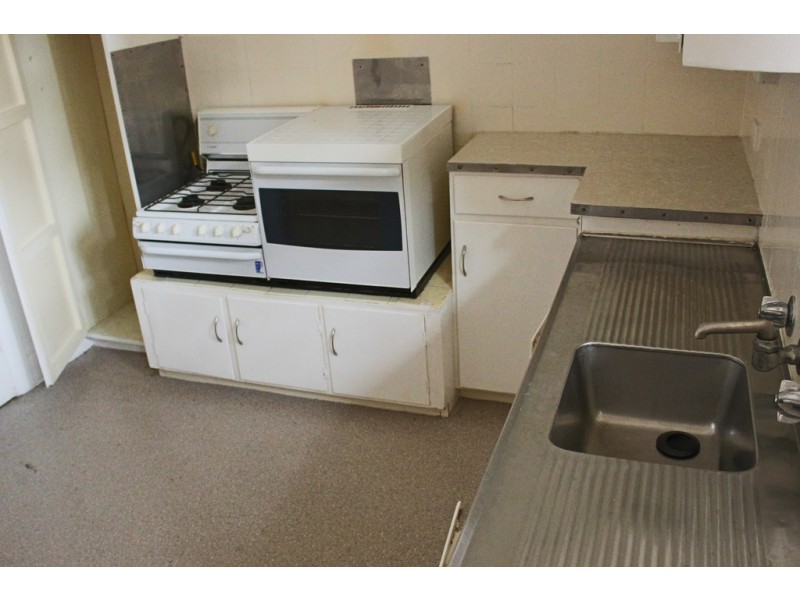 1/70-72 Eastern Beach, Geelong VIC 3220