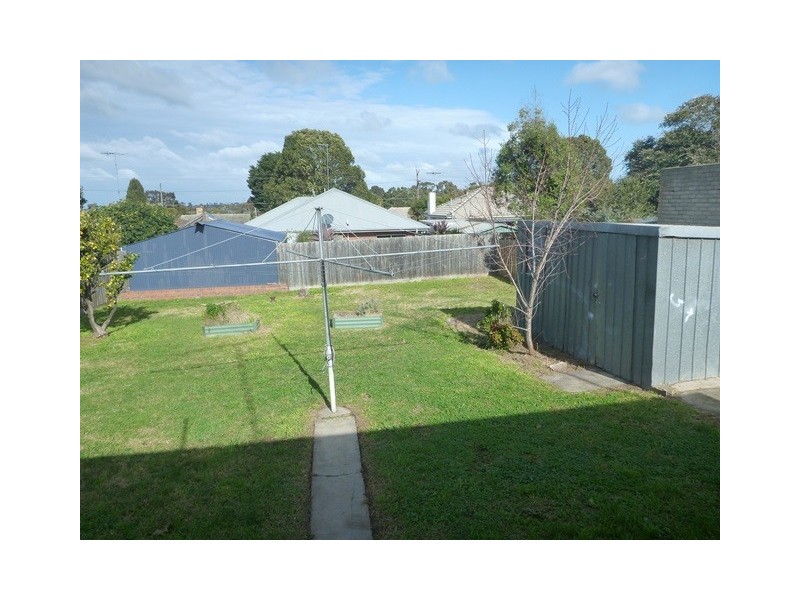 23 Cambra Road, Belmont VIC 3216