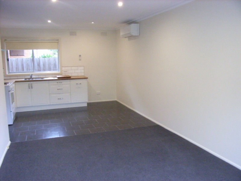 1/70 Balcombe Road, Newtown VIC 3220