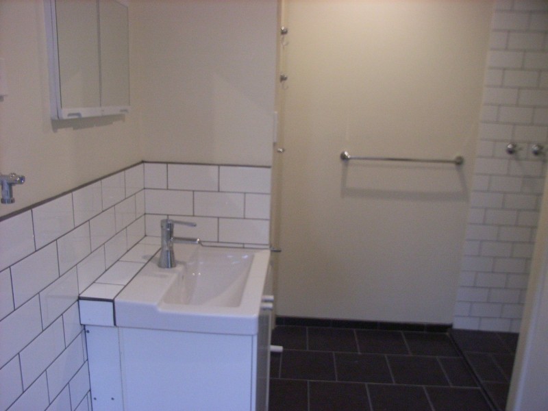 1/70 Balcombe Road, Newtown VIC 3220