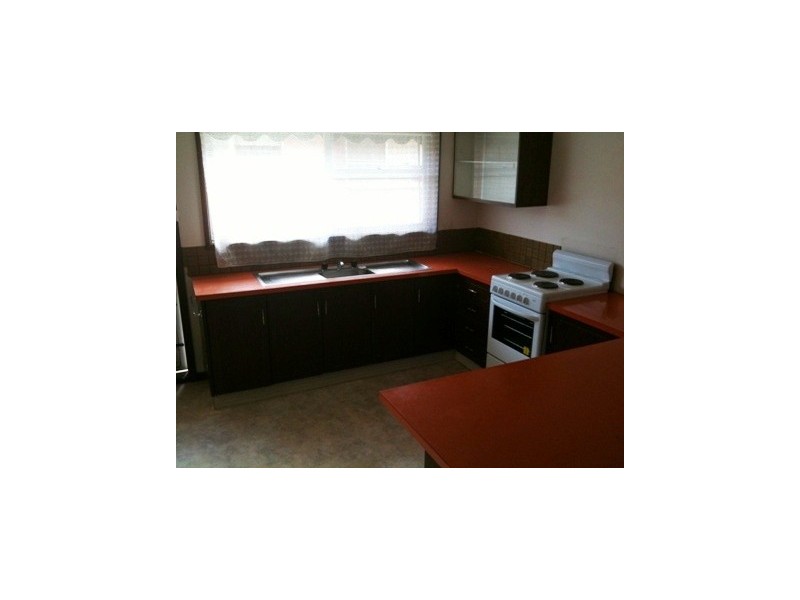 1/127 Minerva Road, Herne Hill VIC 3218