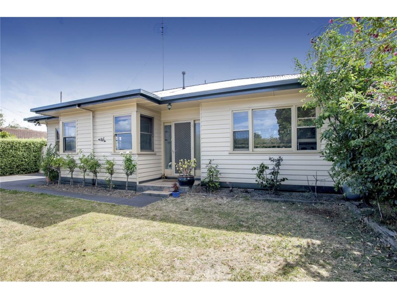 45 Torquay Road, Belmont VIC 3216