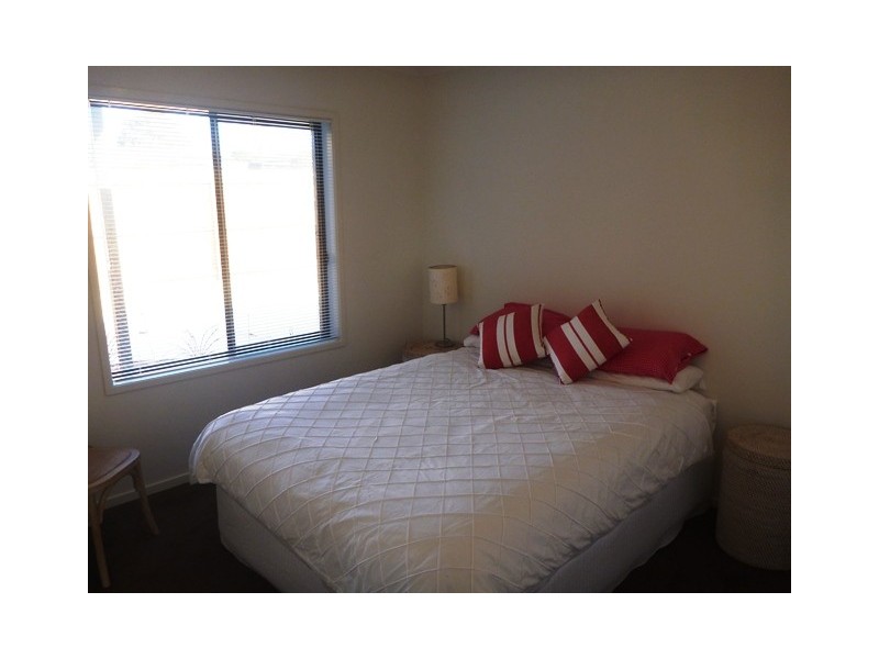 3/1 Linthwaite Close, Highton VIC 3216