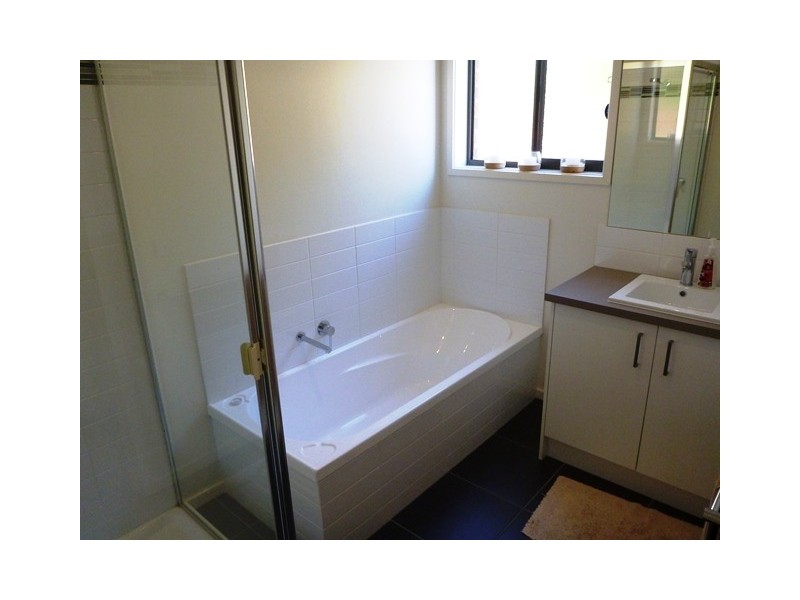 3/1 Linthwaite Close, Highton VIC 3216