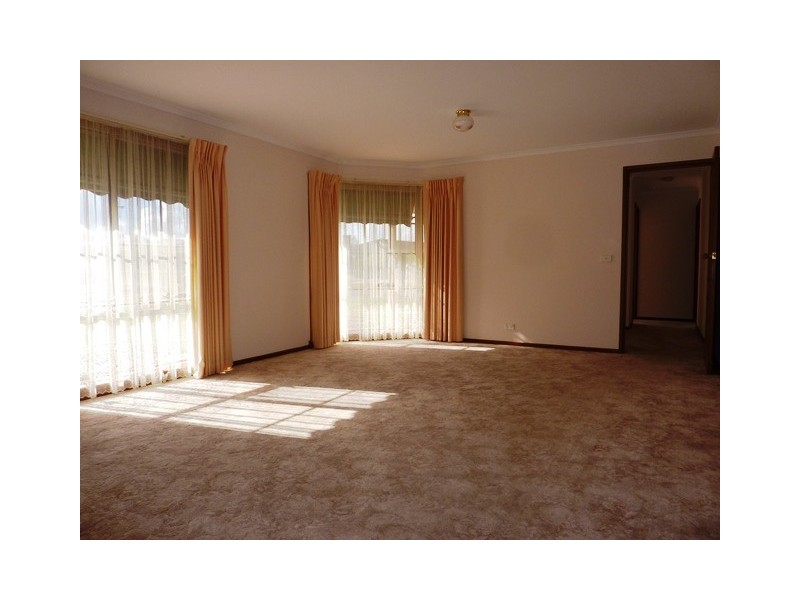 1/1 Waddington Court, Highton VIC 3216