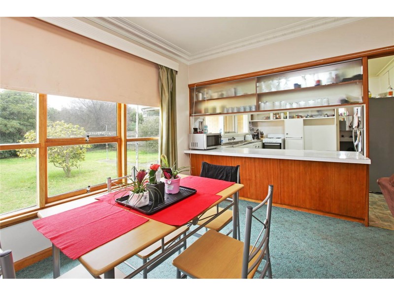 14 Barrabool Road, Highton VIC 3216