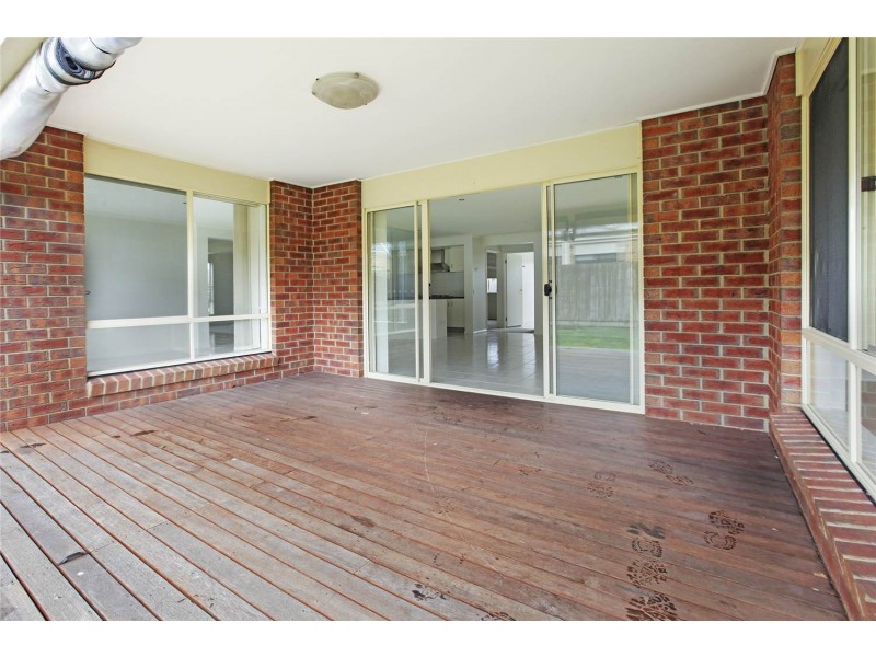 8 Priory Court, Marshall VIC 3216