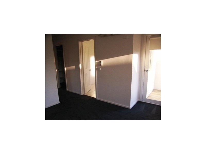 1/3 Adams Place, Geelong VIC 3220