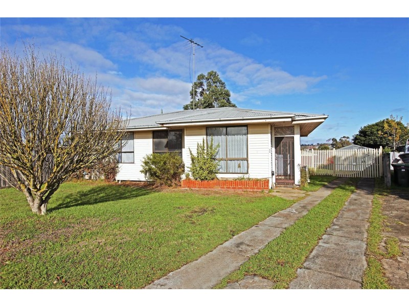 1 Cobargo Court, Norlane VIC 3214