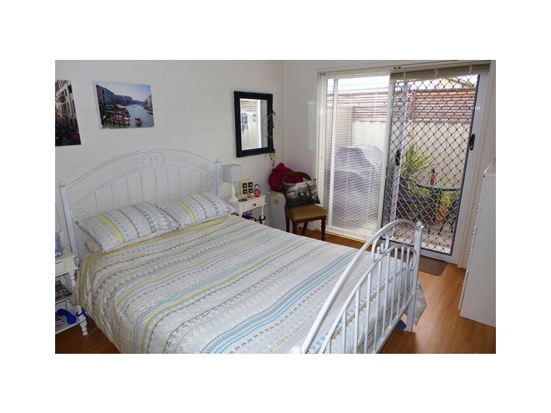 4/29 Knight Avenue, Herne Hill VIC 3218