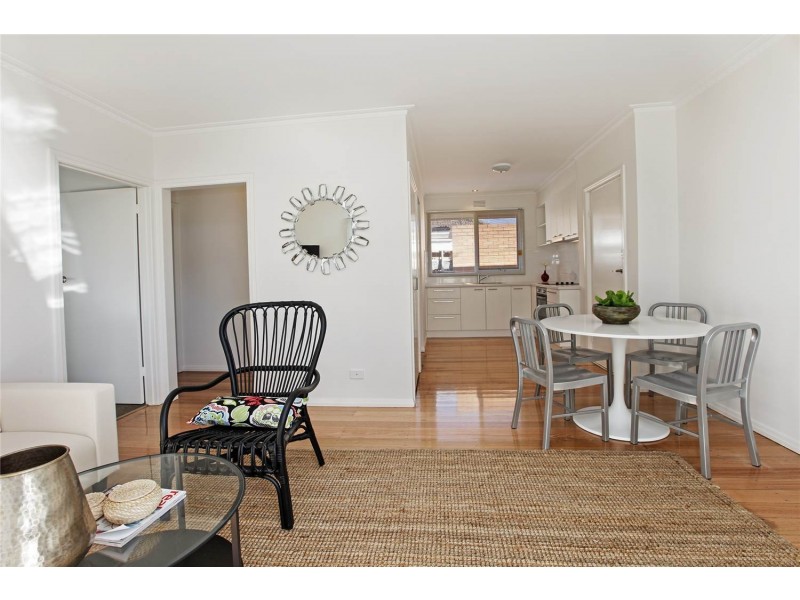 1/40 Clonard Ave, Geelong West VIC 3218