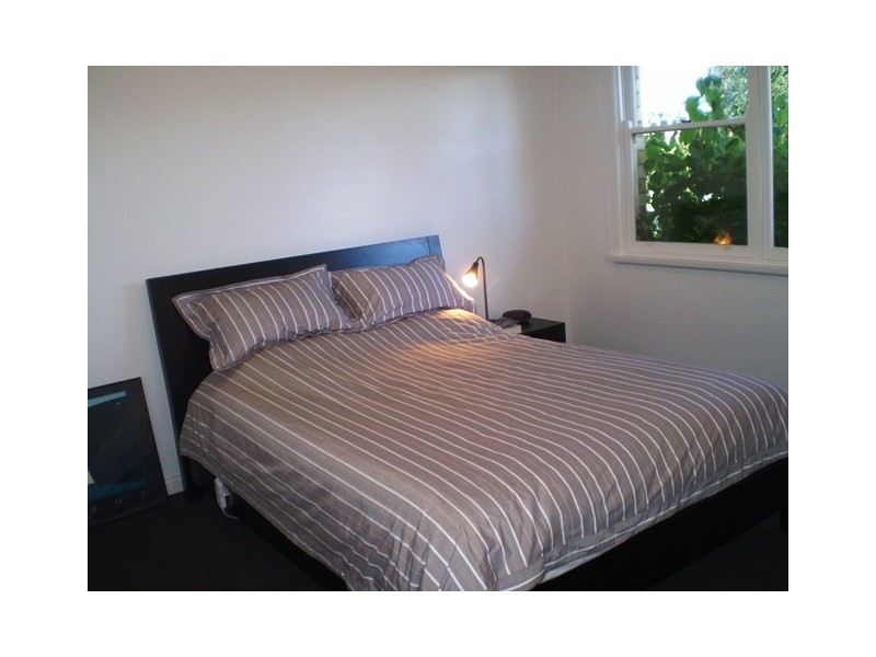 12 Landy Avenue, Highton VIC 3216