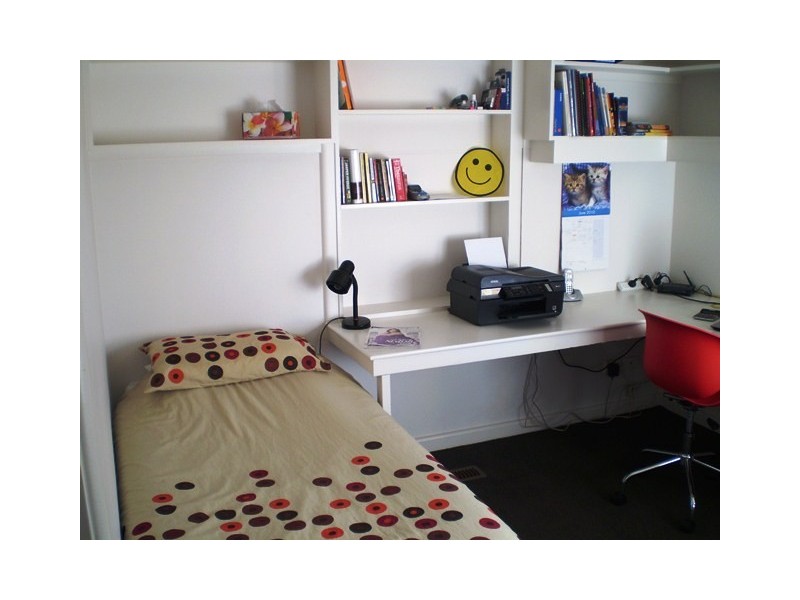 12 Landy Avenue, Highton VIC 3216