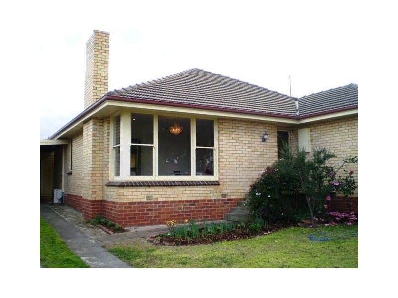 12 Landy Avenue, Highton VIC 3216