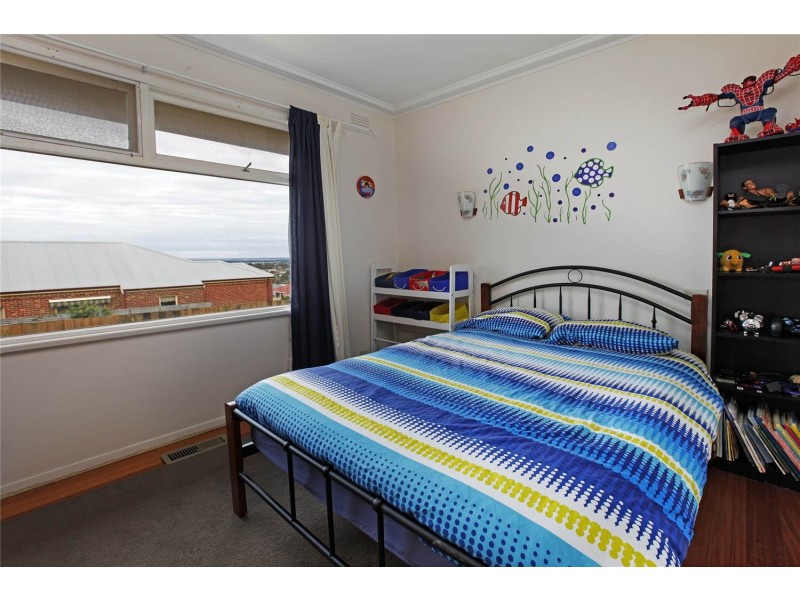 2/13 Kirami Court, Wandana Heights VIC 3216