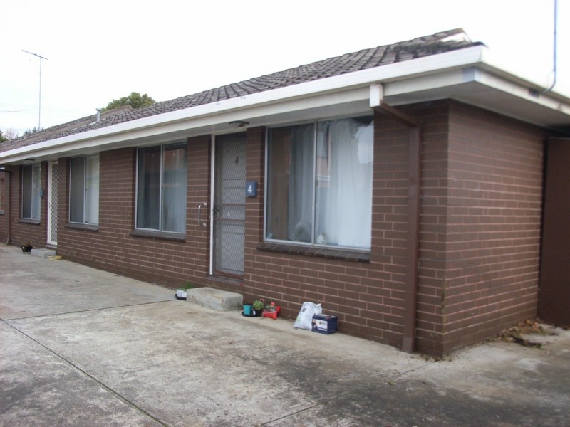 4/48 Clonard Avenue, Geelong West VIC 3218