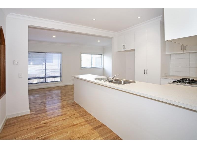 27 Arkana Avenue, Highton VIC 3216