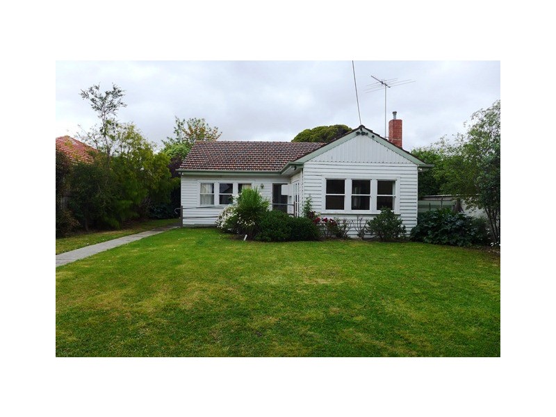 15 Finchaven Street, Herne Hill VIC 3218