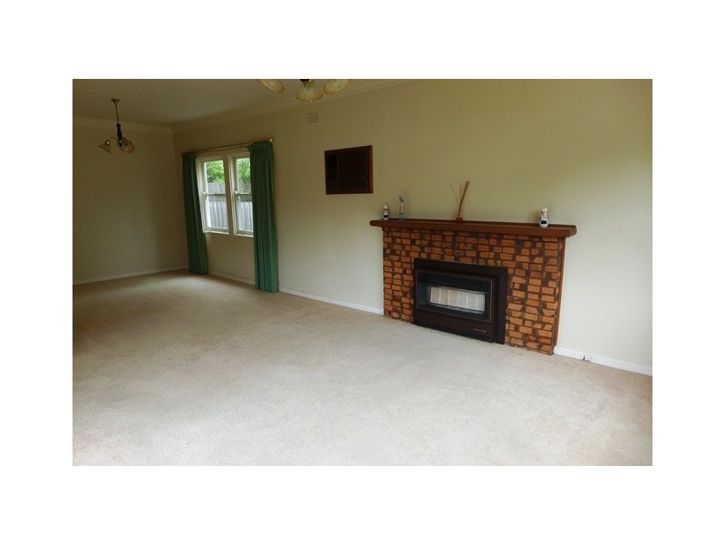 15 Finchaven Street, Herne Hill VIC 3218