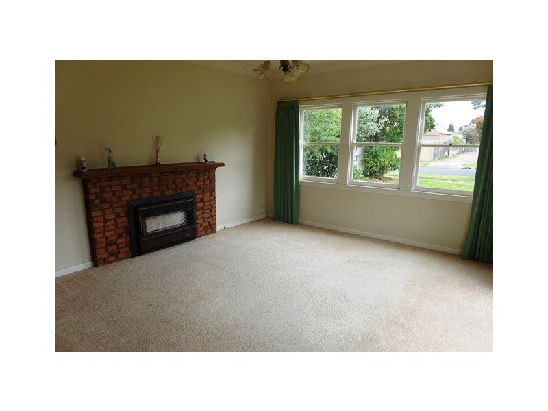 15 Finchaven Street, Herne Hill VIC 3218