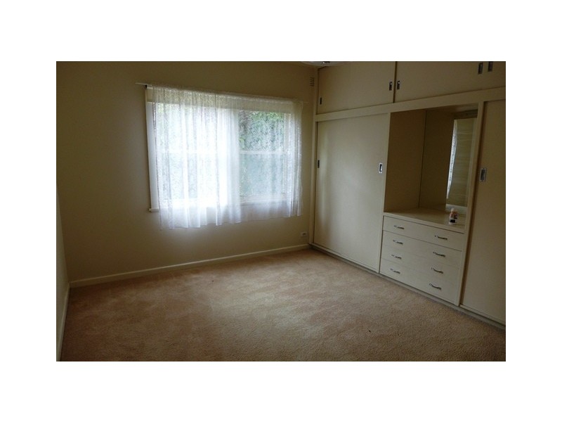 15 Finchaven Street, Herne Hill VIC 3218